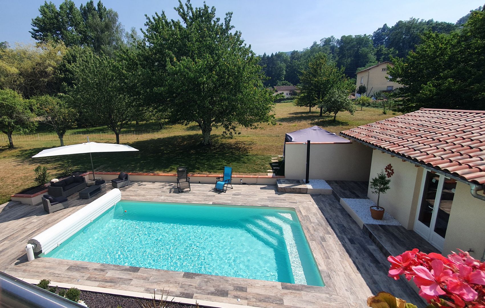 Gite et piscine Maison Magnolia